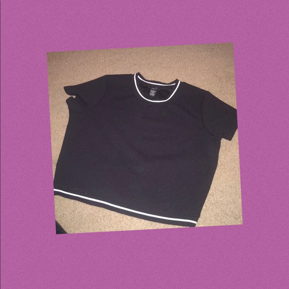 🎈$5🎈 Black crop top